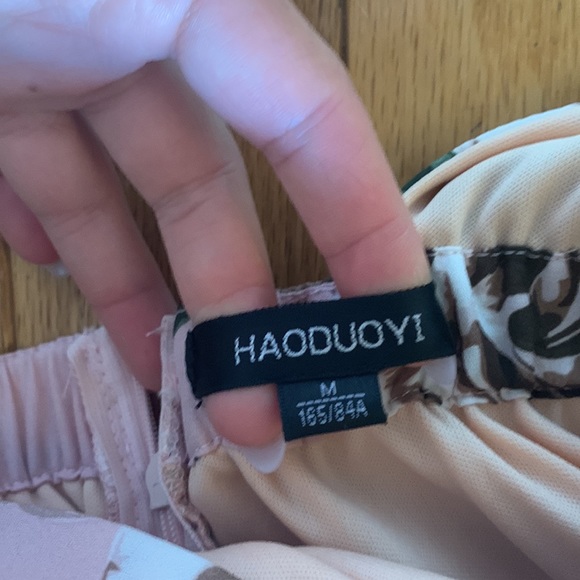 Beautiful floral floor length dress - Picture 3 of 4